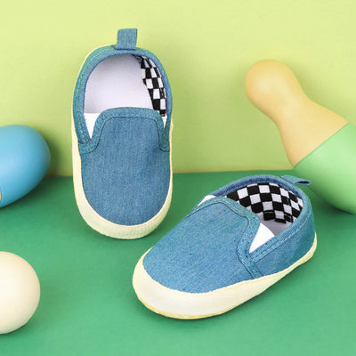 Choosing the Right Size for Baby Footwear For Your Little Kid