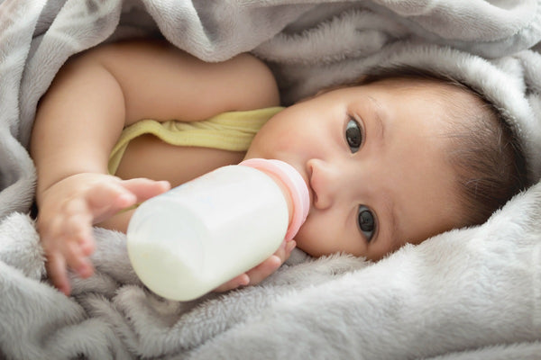 How to Choose The Best Milk Bottle for Your Baby?