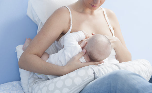 A Guide to Buying and Using A Feeding Pillow
