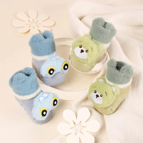 Tiny Toes' Delight: Adorable Footwear Socks for Your Little Bundle
