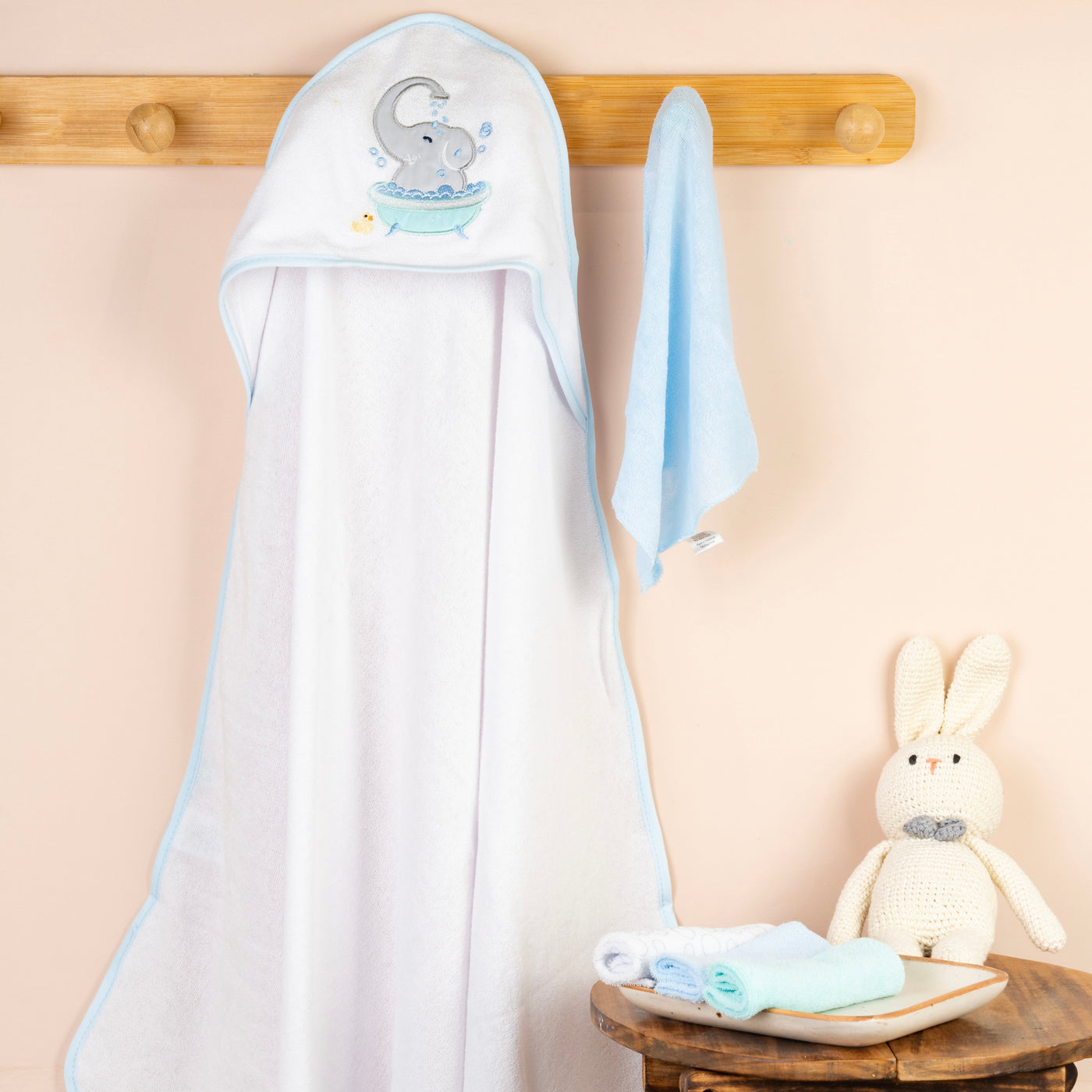 Tidy Trunks Hooded towel and wash cloth (Set of 6)